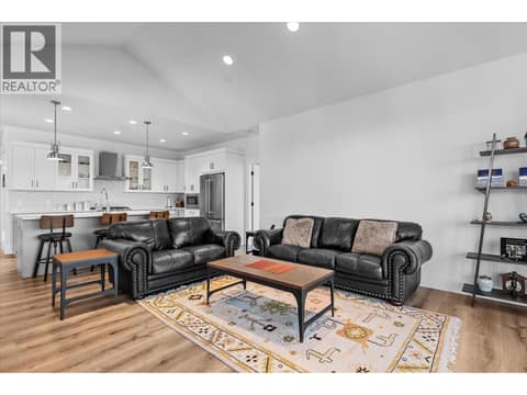 Photo 17 of 185 Diamond Way, Predator Ridge, Vernon