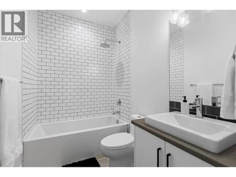Photo 28 of 185 Diamond Way, Predator Ridge, Vernon