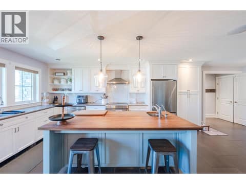 Photo 11 of 1507 Wharf Street, Trout Creek, Summerland