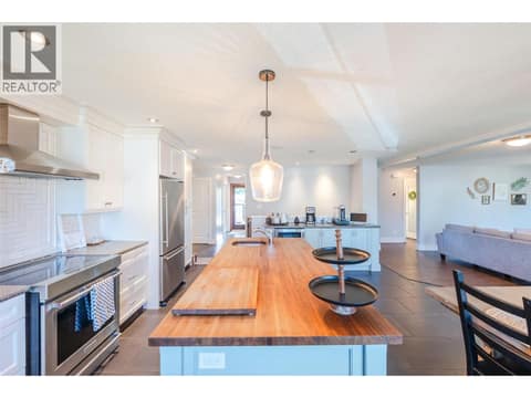 Photo 9 of 1507 Wharf Street, Trout Creek, Summerland