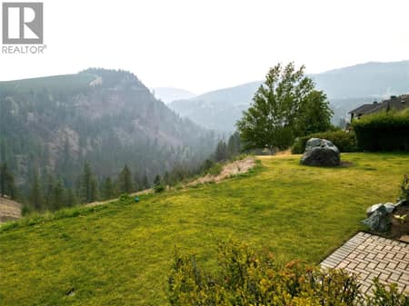View of layer cake mountain and Pinnacle Rock at 3800 Gallaghers Pinnacle Way Unit# 29, South East Kelowna