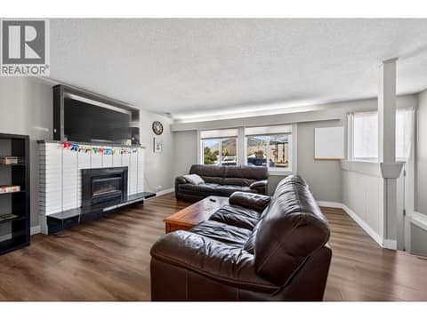 Photo 3 of 569 FORTUNE Drive, North Kamloops