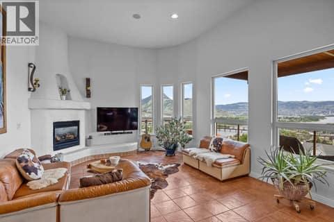Photo 15 of 1828 NORVIEW Place, Batchelor Heights, Kamloops