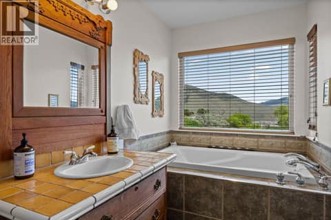 Photo 34 of 1828 NORVIEW Place, Batchelor Heights, Kamloops