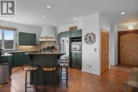 Photo 7 of 1828 NORVIEW Place, Batchelor Heights, Kamloops