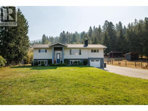 Photo 3 of 13487 Middle Bench Road, Lake Country East / Oyama