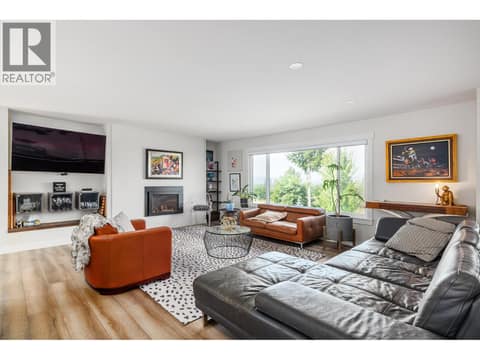 Photo 4 of 13487 Middle Bench Road, Lake Country East / Oyama