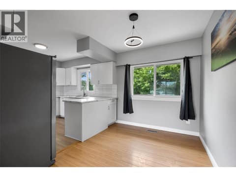 Photo 13 of 631 Brandon Avenue, North Kamloops