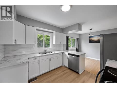 Photo 17 of 631 Brandon Avenue, North Kamloops
