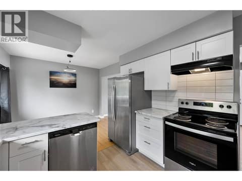 Photo 18 of 631 Brandon Avenue, North Kamloops