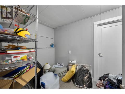 Photo 33 of 631 Brandon Avenue, North Kamloops