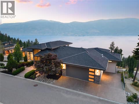 Lots of Parking at 3320 Acacia Lane, McKinley Landing, Kelowna