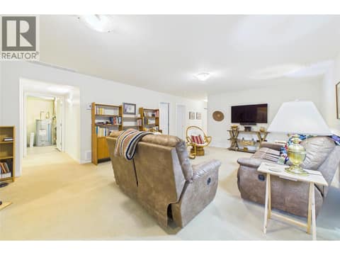 Photo 33 of 170 STOCKS Crescent Unit# 184, Wiltse/Valleyview, Penticton