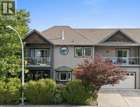 Photo 2 of 3295 Clement Road, Lake Country East / Oyama