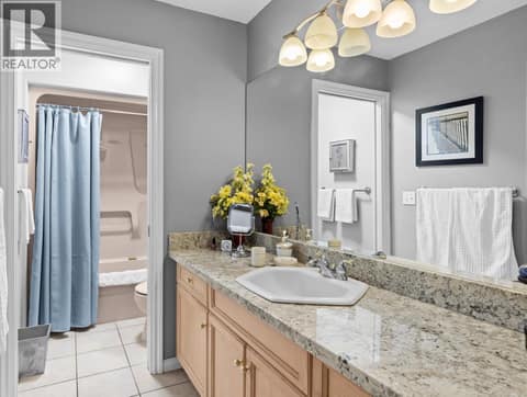2nd bathroom main floor. at 4000 Gallaghers Terrace, South East Kelowna