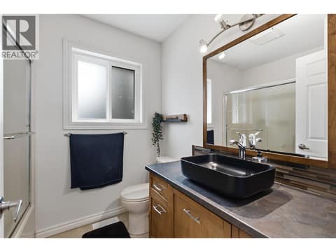 Photo 19 of 3140 Coventry Crescent, Glenrosa, West Kelowna