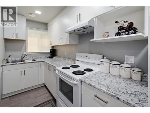 Photo 26 of 3140 Coventry Crescent, Glenrosa, West Kelowna