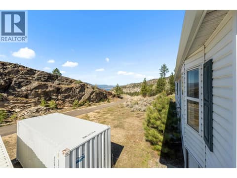 Photo 15 of 138 SALIKEN Drive, Columbia/Duncan, Penticton