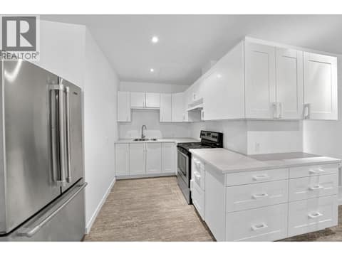 Photo 18 of 138 SALIKEN Drive, Columbia/Duncan, Penticton