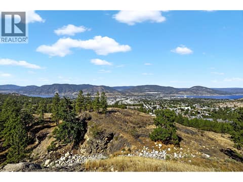 Photo 23 of 138 SALIKEN Drive, Columbia/Duncan, Penticton