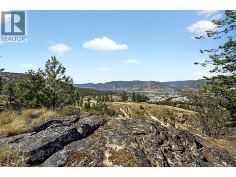 Photo 24 of 138 SALIKEN Drive, Columbia/Duncan, Penticton