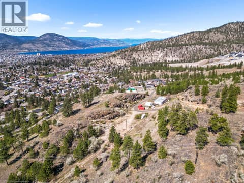 Photo 7 of 138 SALIKEN Drive, Columbia/Duncan, Penticton