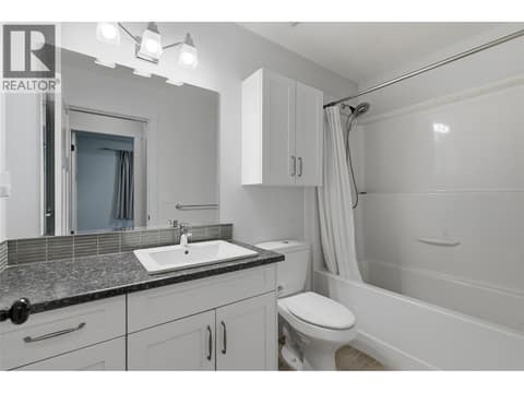 MAIN HOUSE #1 UPPER FLOOR MAIN BATHROOM 2 at 560 & 562 Christleton Avenue, Kelowna South