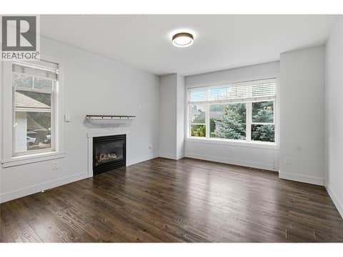 MAIN HOUSE #1 LIVING ROOM at 560 & 562 Christleton Avenue, Kelowna South