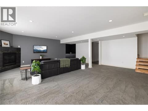 Spacious area at 7261 Silver Ridge Drive, Foothills, Vernon