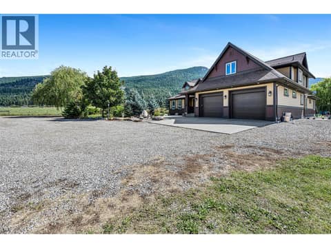Photo 2 of 211 Pleasant Valley Cross Road, Armstrong/ Spall.