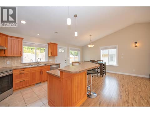 Photo 11 of 1808 Skyview Crescent, Lumby Valley