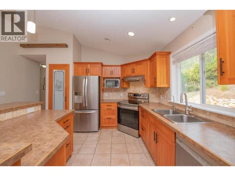 Photo 7 of 1808 Skyview Crescent, Lumby Valley
