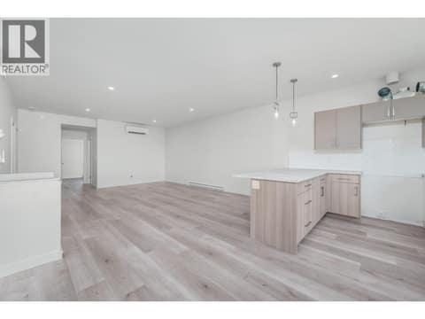Photo 31 of 4313 Painted Turtle Drive, Alexis Park, Vernon