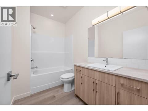 Guest bathroom at 4313 Painted Turtle Drive, Alexis Park, Vernon