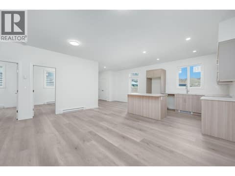 Suite at 4313 Painted Turtle Drive, Alexis Park, Vernon