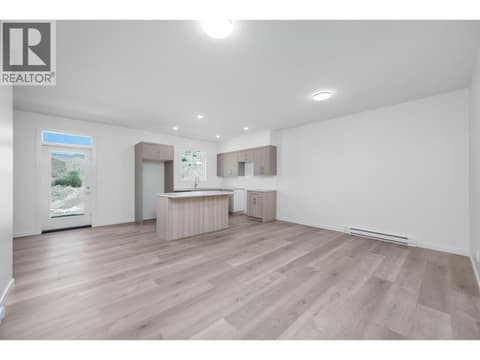 Suite at 4313 Painted Turtle Drive, Alexis Park, Vernon