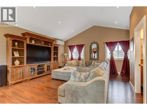 Photo 18 of 1506 Johnson Street, Trout Creek, Summerland