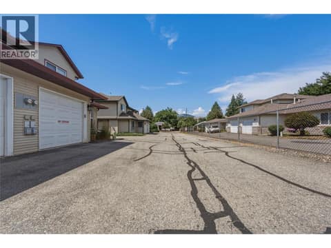 Photo 38 of 4407 20th Street Unit# 4, Harwood, Vernon