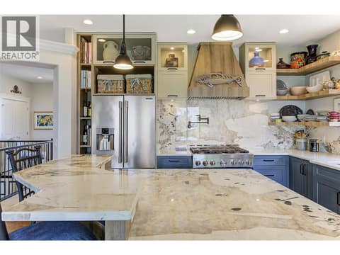 Quartz Countertops at 2233 Quail Run Drive, University District, Kelowna