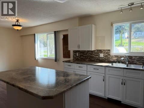 Photo 7 of 2000 Hollywood Road S, Rutland South, Kelowna