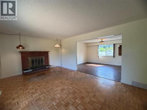 Photo 9 of 2000 Hollywood Road S, Rutland South, Kelowna