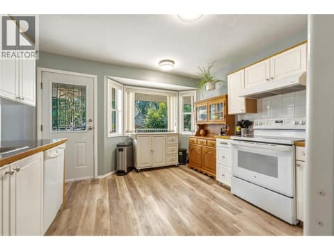 Photo 10 of 2228 Linea Crescent, Lumby Valley