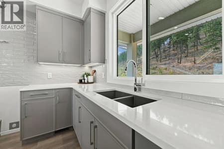 Photo 6 of 2071 Cortina Drive, Black Mountain, Kelowna