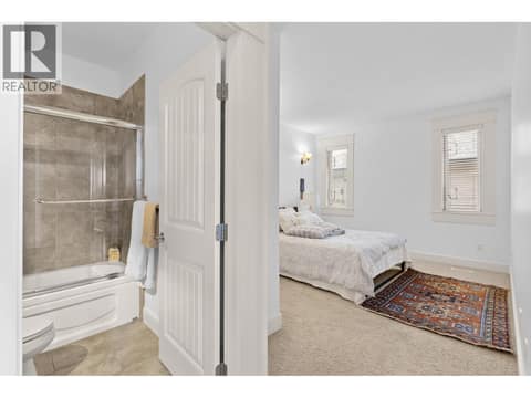 Photo 32 of 679 Devonian Avenue, Upper Mission, Kelowna