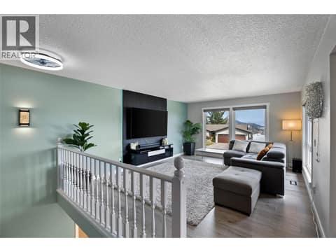 Photo 10 of 975 Huntleigh Crescent, Aberdeen, Kamloops