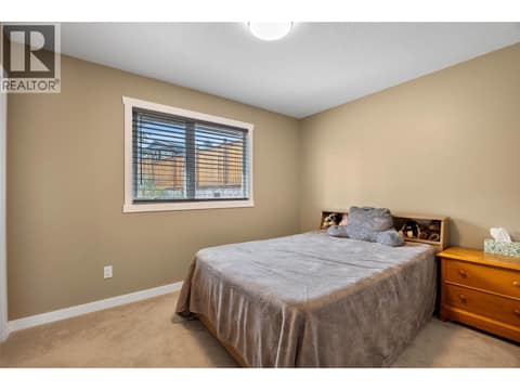 Photo 14 of 975 Huntleigh Crescent, Aberdeen, Kamloops