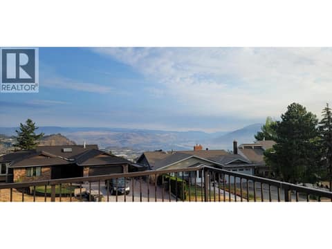Photo 19 of 975 Huntleigh Crescent, Aberdeen, Kamloops