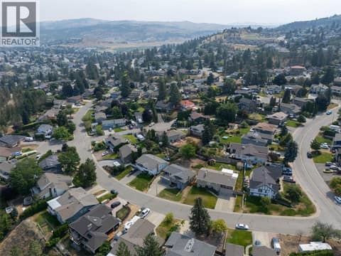 Photo 31 of 975 Huntleigh Crescent, Aberdeen, Kamloops