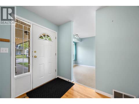 Photo 3 of 1750 Pacific Way Unit# 17, Aberdeen, Kamloops