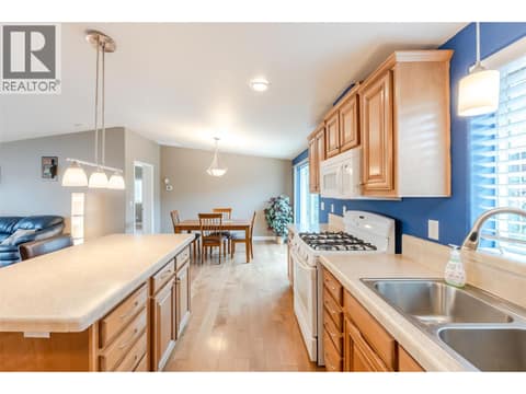 Photo 11 of 8300 GALLAGHER LK FRONTAGE Road Unit# 7, Oliver Rural